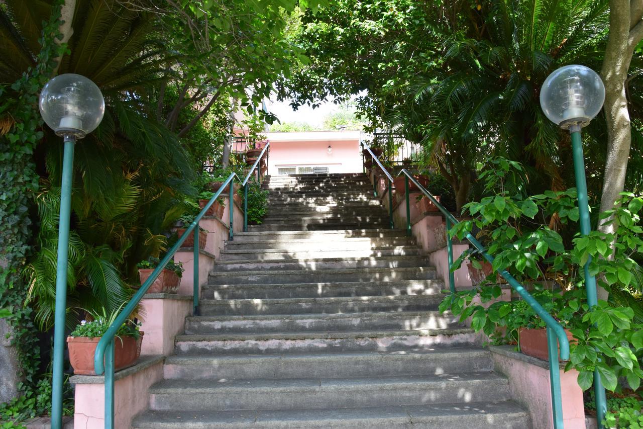 Hotel Pozzuolo Celle Ligure Exterior photo